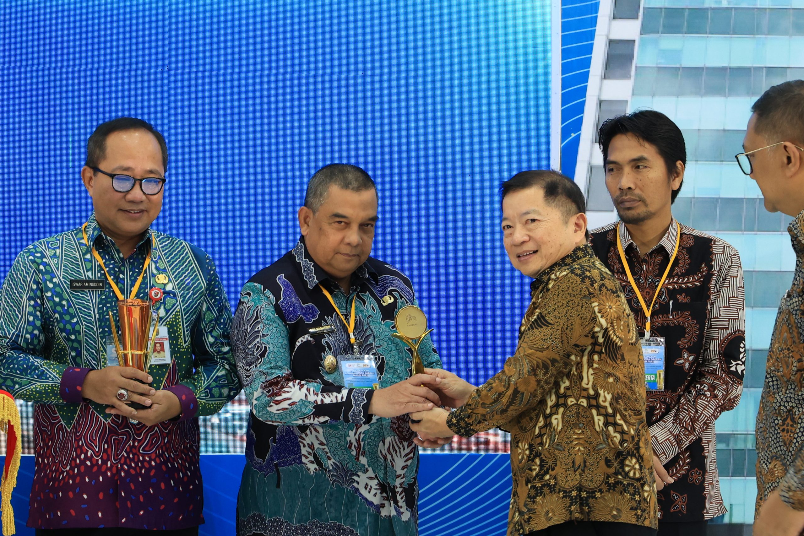 Penghargaan Pembangunan Daerah 2023: Jawa Tengah Dan Riau Raih ...